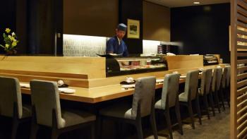 kenzan Sushi counter