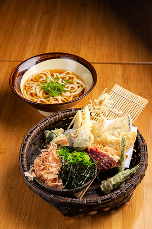 Maedaya yasai tempura udon